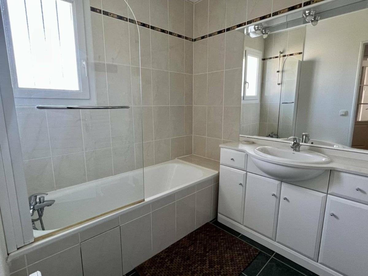 Appartement T2 A Cambo-Les-Bains Avec Piscine, Terrasse Et Parking Prive, Proche Des Thermes - Fr-1-495-82 Zewnętrze zdjęcie