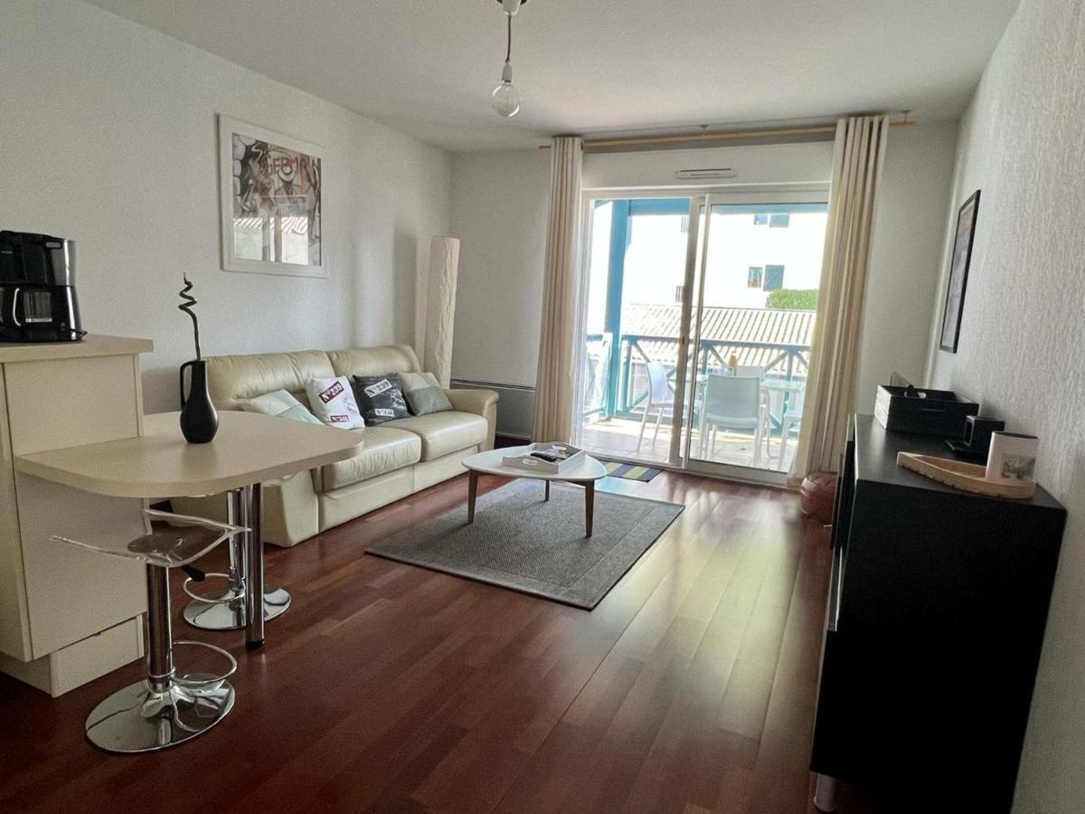 Appartement T2 A Cambo-Les-Bains Avec Piscine, Terrasse Et Parking Prive, Proche Des Thermes - Fr-1-495-82 Zewnętrze zdjęcie